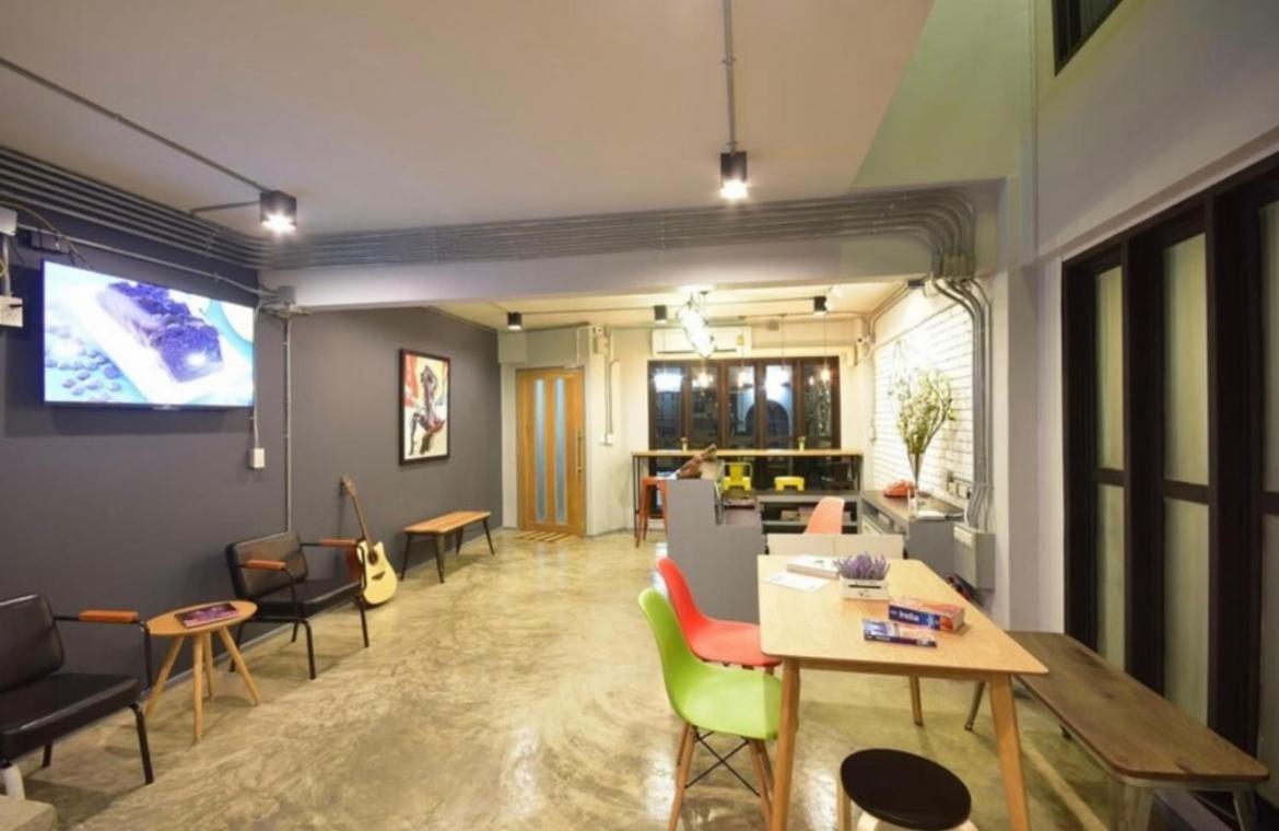Bangkok Silom Chat Box Hostel Buitenkant foto